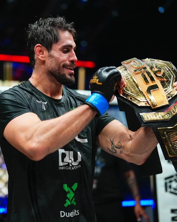 Cara de Sapato por Reprodução/Instagram