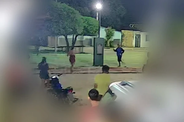 Estrelinha foi esfaqueada pelo próprio irmão com uma faca tipo 'peixeira' por Reprodução