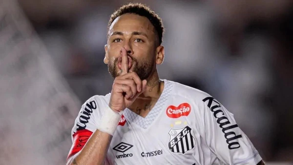 Justiça anula multas ambientais de R$ 16 milhões aplicadas a Neymar em Mangaratiba por Divulgação/Santos FC