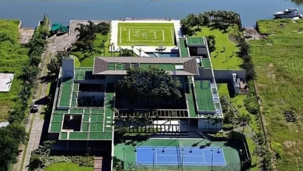 Justiça anula multas ambientais de R$ 16 milhões aplicadas a Neymar em Mangaratiba por  Reprodução/Instagram