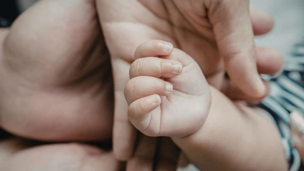 Lula sanciona lei que amplia licença-paternidade e salário pago pelo INSS por CANVAS