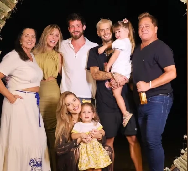 Margareth Serrão, Poliana Rocha, João Guilherme, Zé Felipe, Maria Alice, Leonardo, Virginia Fonseca e Maria Flor por Reprodução/Instagram