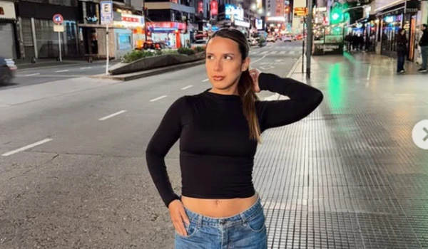 Agostina Páez por Reprodução