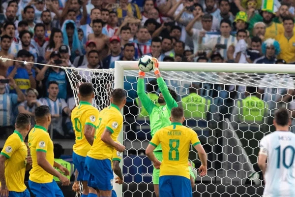 Alisson Becker pela Seleção Brasileira