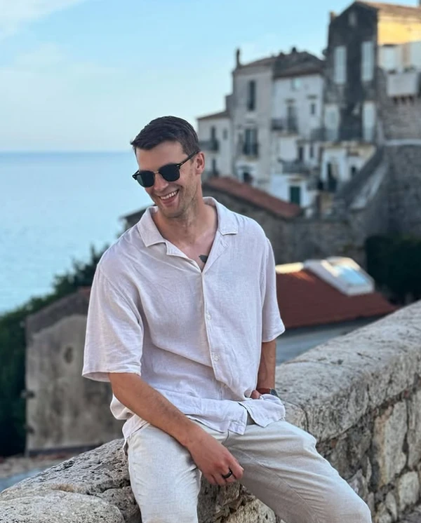 Ator Jaakko Ohtonen por Reprodução | Instagram