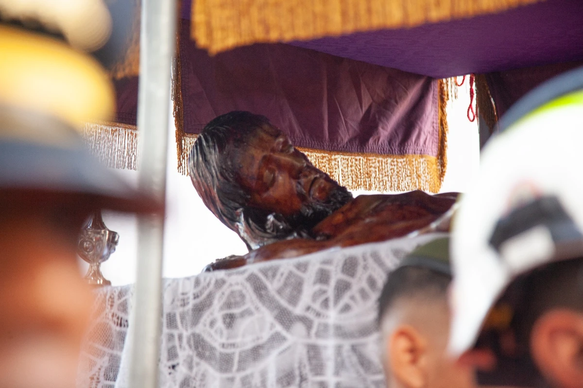Liturgia e procissão da Semana Santa na Igreja do Carmo