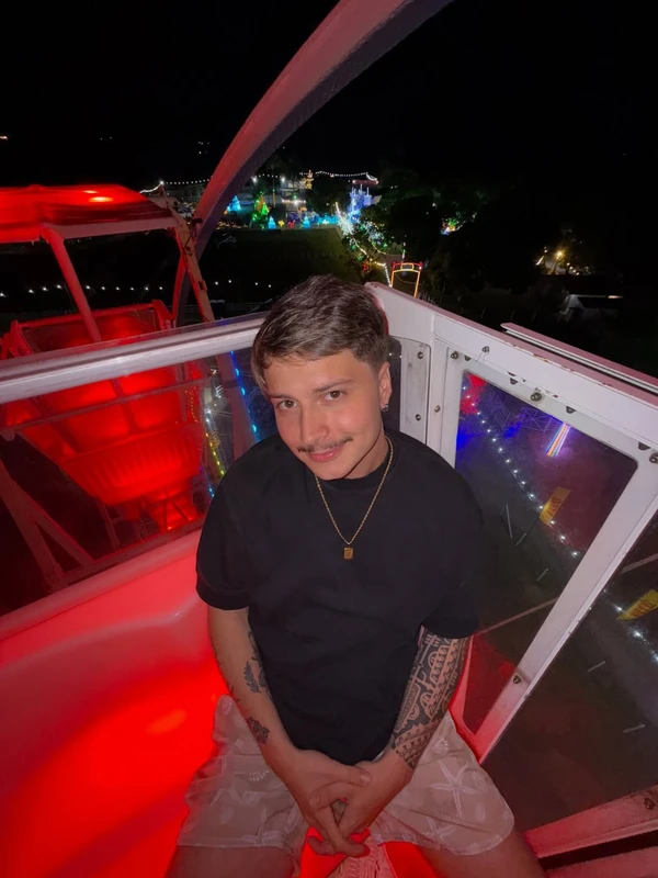 Lucas Zanolini por Reprodução