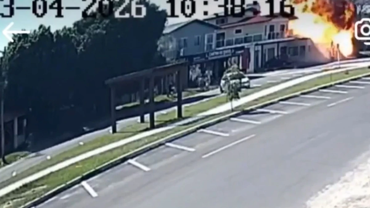 Queda de avião deixa quatro mortos no RS