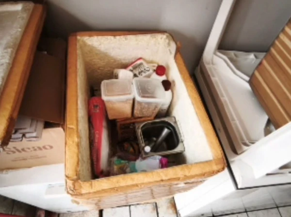 Sorveteria é interditada duas vezes com equipamentos sujos e insumos vencidos por Divulgação