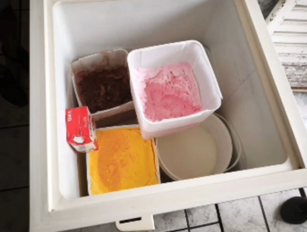 Sorveteria é interditada duas vezes com equipamentos sujos e insumos vencidos por Divulgação