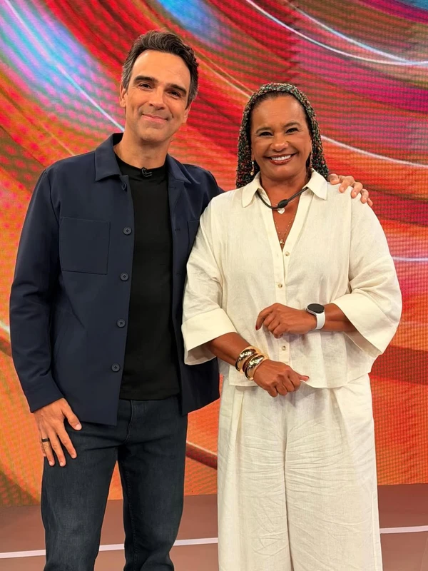 Tadeu Schmidt e Solange Couto por Reprodução/Instagram