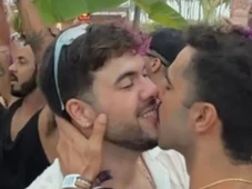 Imagem - Novo casal? Álvaro é flagrado aos beijos com ex-BBB; veja quem