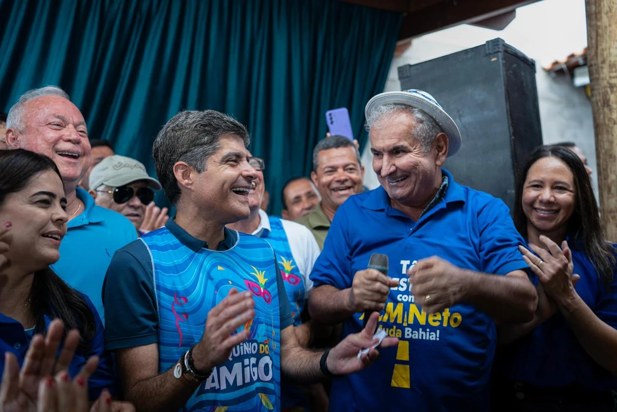 ACM Neto e Angelo Coronel no evento do 