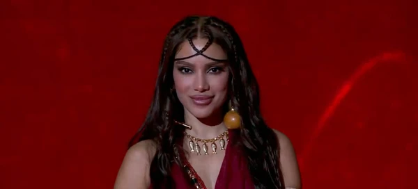 Anitta é alvo de ataques após apresentação e web aponta intolerância por Reprodução/Redes Sociais 