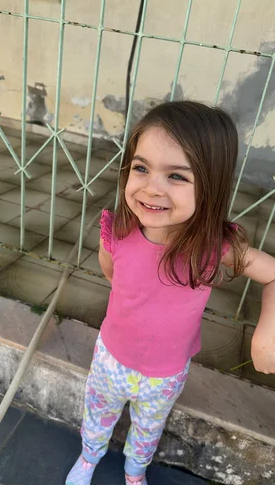 Aurora tem doença genética rara e progressiva por Reprodução