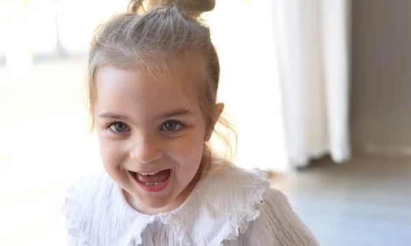 Aurora tem doença genética rara e progressiva