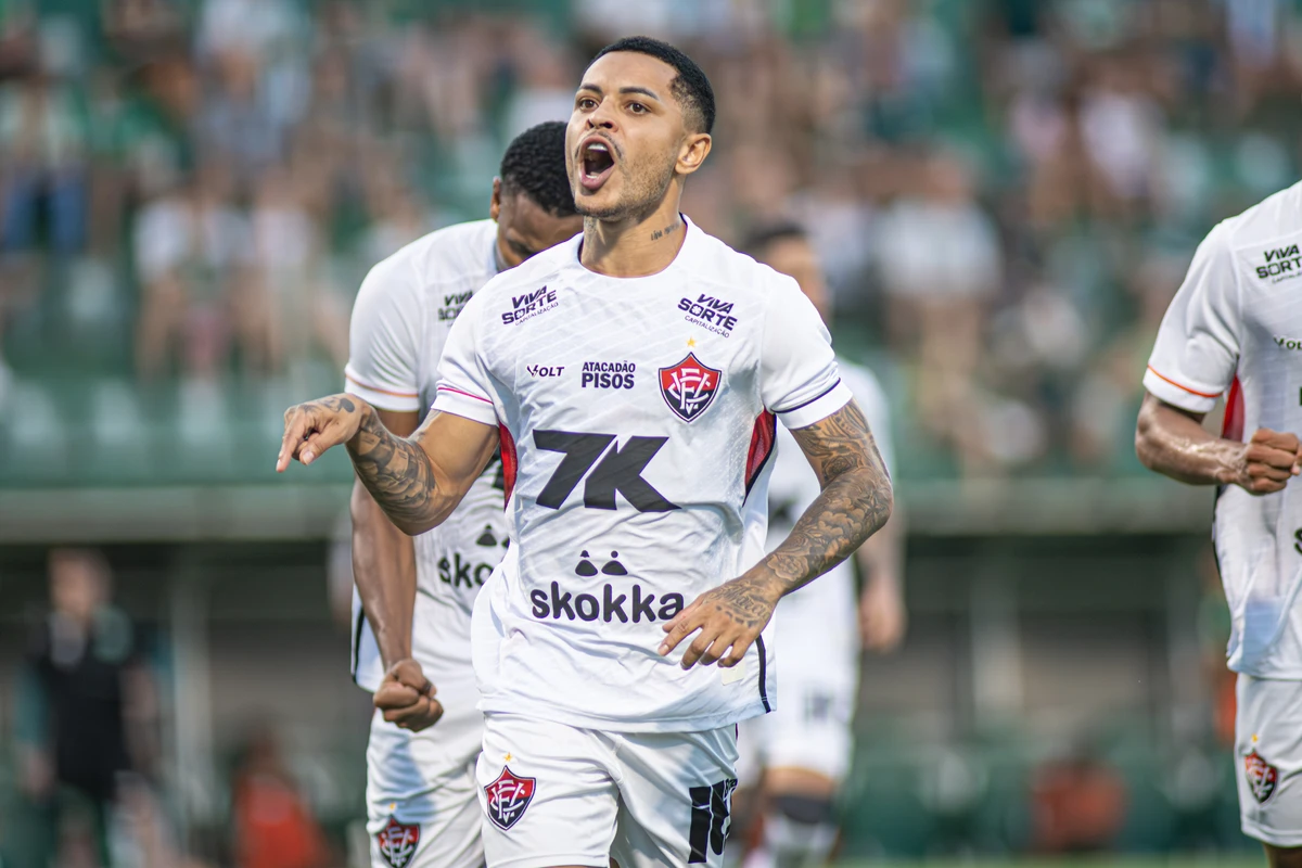 Matheuzinho marcou o único gol do Vitória contra a Chapecoense por Victor Ferreira/EC Vitória