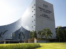 Imagem - Empresário é condenado após dizer a funcionário com salário atrasado para 'fazer o L e pedir ao Lula'