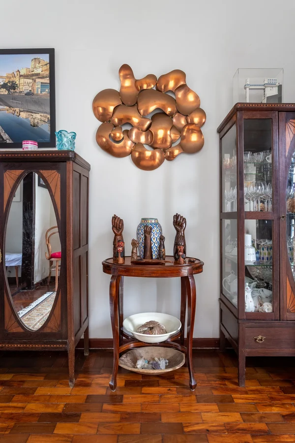 Casa da jornalista Rita Batista na Bahia é cheia de arte brasileira por Divulgação/Gabriela Daltro/Editora Globo