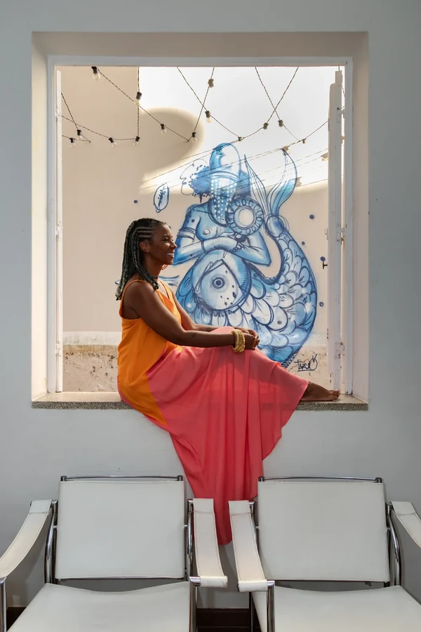 Casa da jornalista Rita Batista na Bahia é cheia de arte brasileira por Divulgação/Gabriela Daltro/Editora Globo