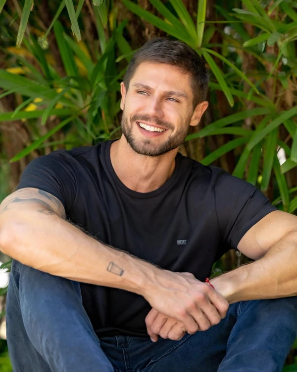 Jonas Sulzbach por Beatriz Damy/TV Globo