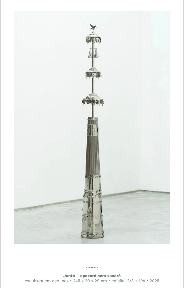 Ayrson Heraclito - Juntó - opaxaró com xaxará (2025) por Divulgação/Paulo Darzé Galeria