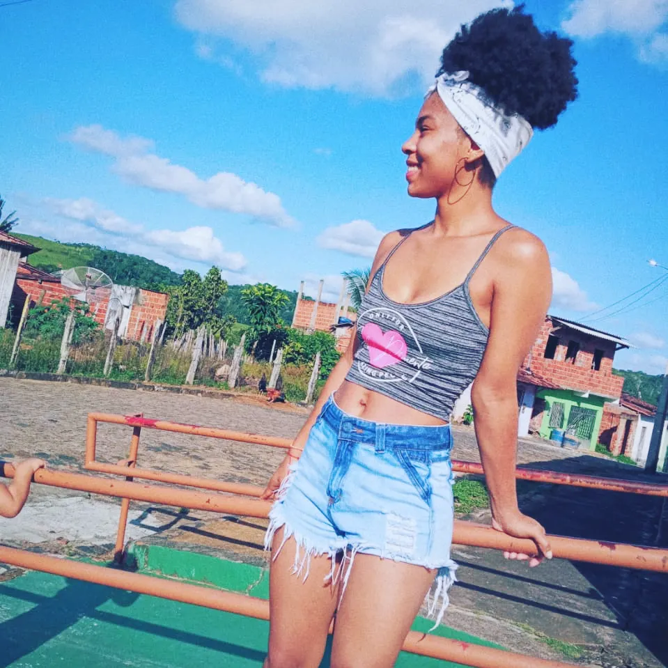 Karielle Souza foi morta a facadas por Reprodução