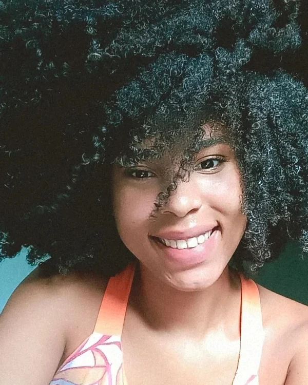 Karielle Souza recusou investidas de suspeito e foi vítima de feminicídio por Reprodução