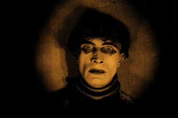 O Gabinete do Dr. Caligari (1920) por Reprodução