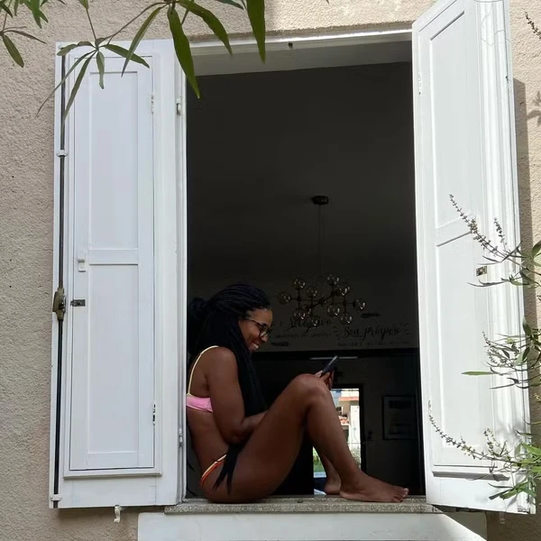 Rita Batista mora em sobrado de 220m² em Salvador por Reprodução/Redes Sociais 