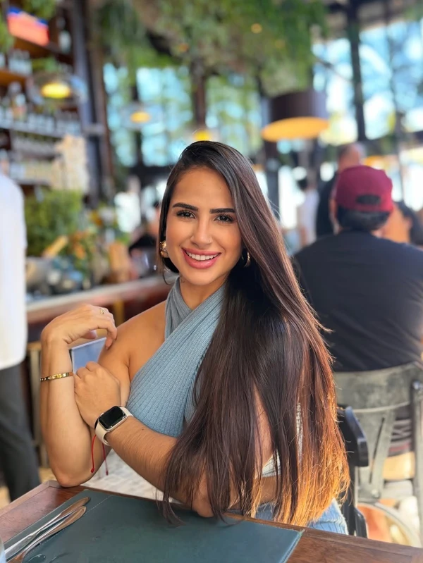 Bárbara Cavalcanti é a nova companhia de Romário por Reprodução/Instagram