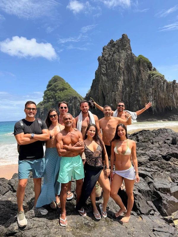 Bárbara Cavalcanti surgiu em viagem com Romário por Reprodução/Instagram