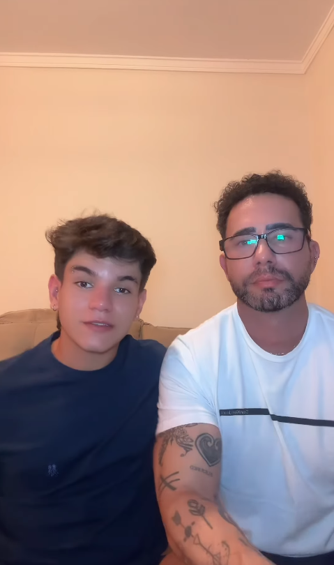 Cralos Filhar e Arthur por Reprodução | Instagram