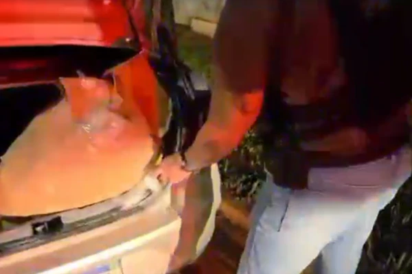 Carro foi interceptado a caminho do Nordeste de Amaralina por Polícia Civil