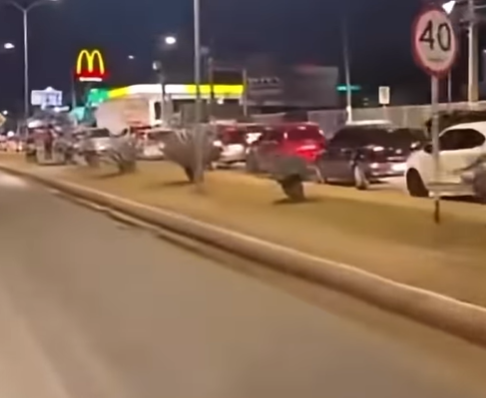 Inauguaração de McDonald's em Barreiras causa congestionamento no trânsito por Reprodução