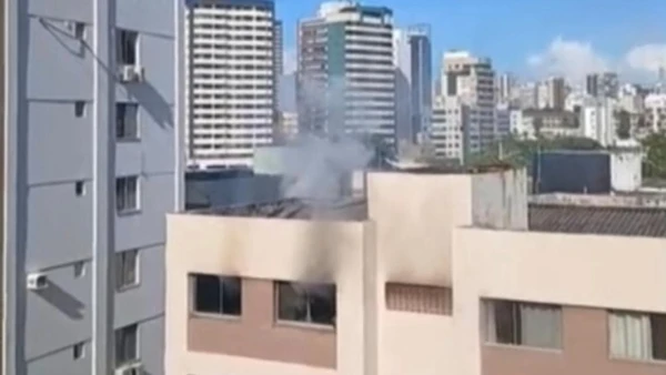 Incêndio no Costa Azul