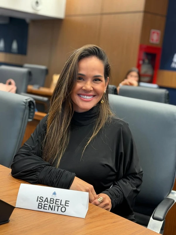 Isabele Benito por Reprodução/Instagram