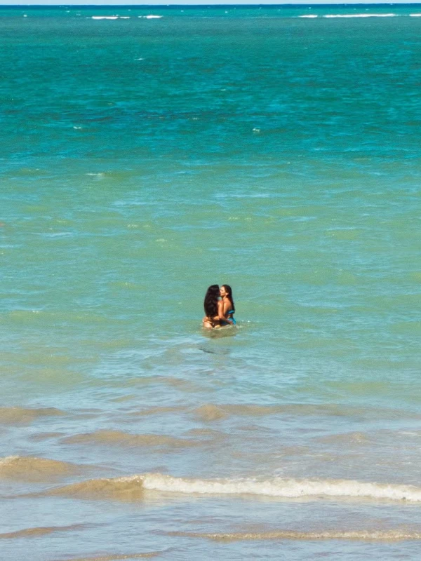 Lucy Alves assume namoro com Julia Britz e troca declarações nas redes sociais por Reprodução/Instagram