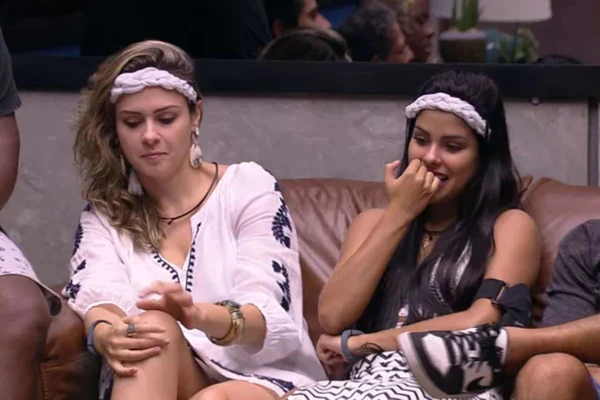 Ana Paula Renault e Munik Nunes eram aliadas no BBB 16