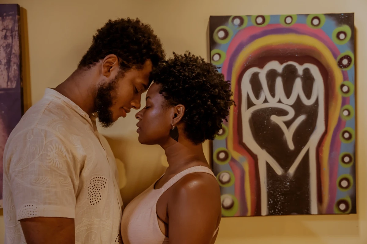 Após premiações em festivais, longa Timidez estreia nas salas de cinema do Brasil no dia 16/04 por Divulgação