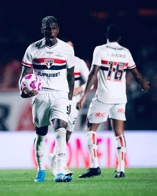 Arboleda no São Paulo por Reprodução/Redes Sociais