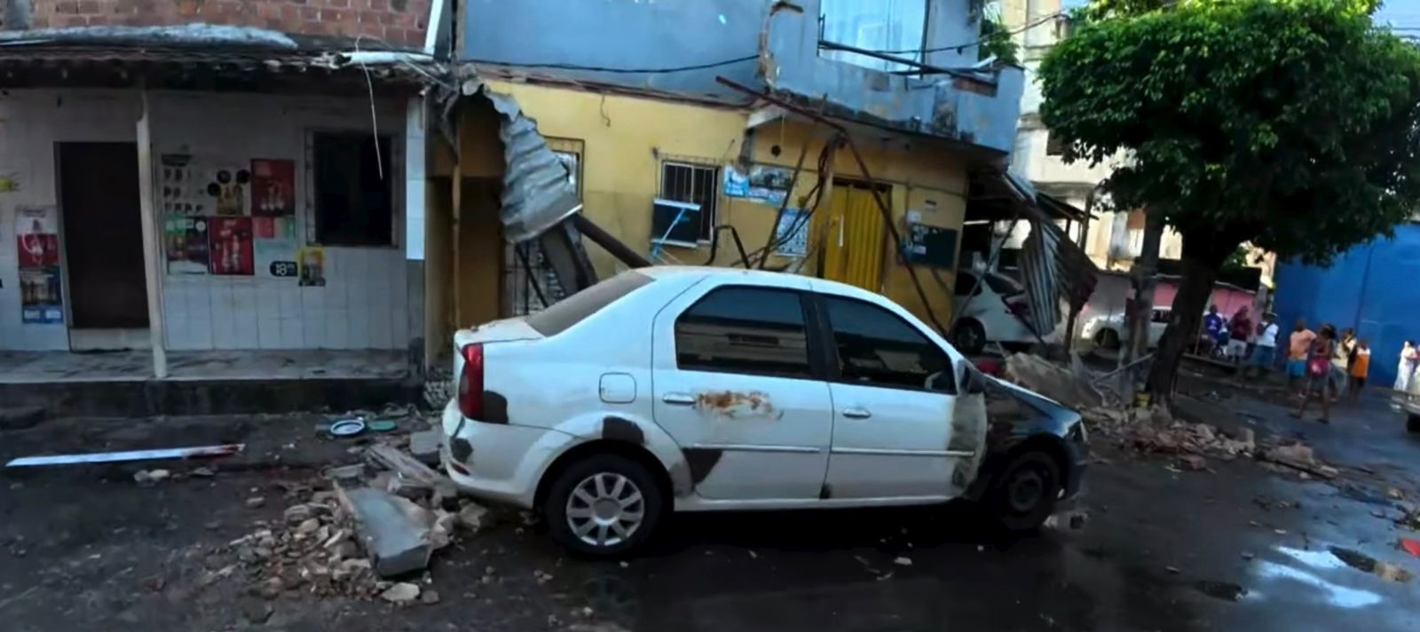 Desabamento de marquises em Salvador por Reprodução?TV Bahia