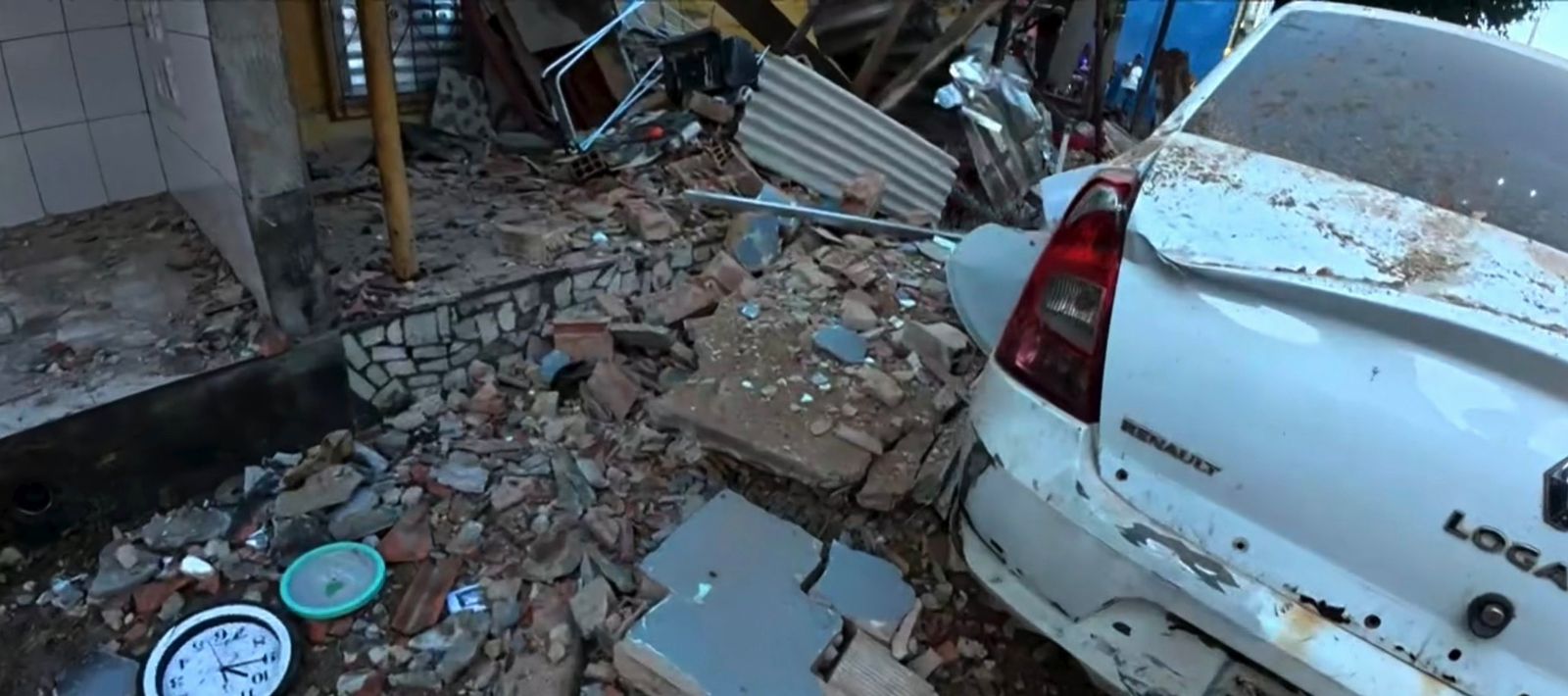 Desabamento de marquises em Salvador por Reprodução?TV Bahia