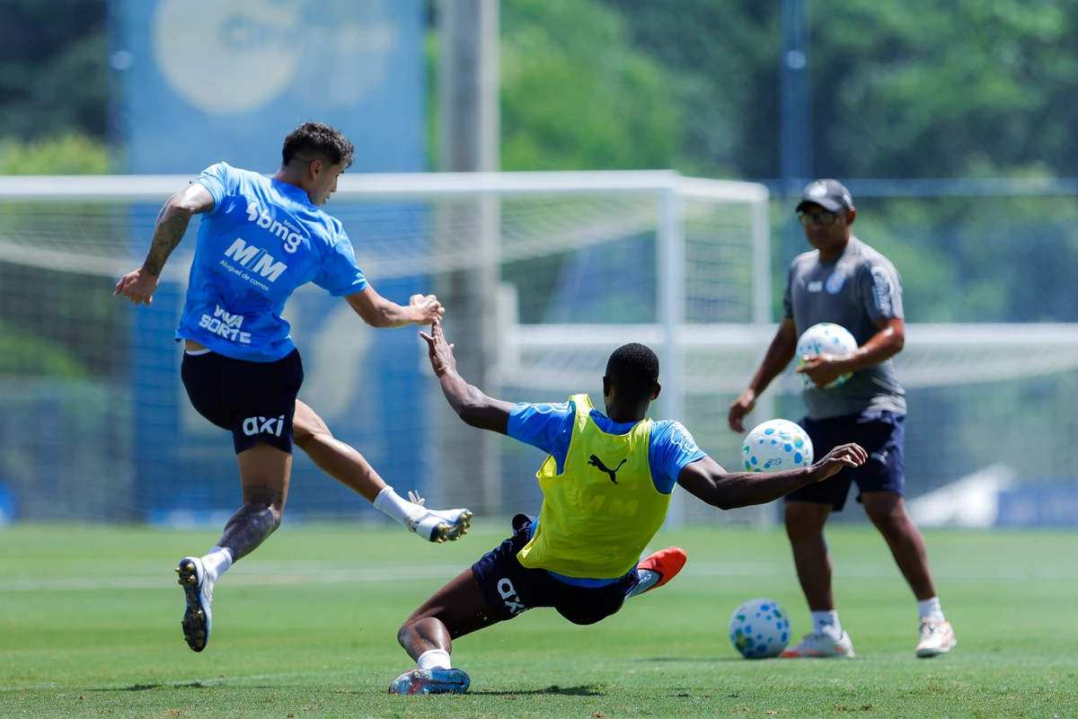 Elenco do Bahia treina em preparação para encarar o Mirassol por Rafael Rodrigues/ECB