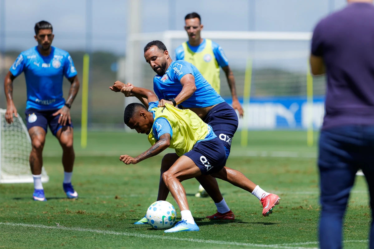 Elenco do Bahia treina em preparação para encarar o Mirassol por Rafael Rodrigues/ECB