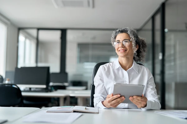 Inclusão etária para além do discurso: movimento NOLT ganha força e presença  nas grandes empresas