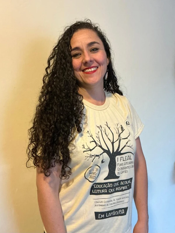 Jandi Barreto é multiartista e professora de Arte da rede estadual de ensino