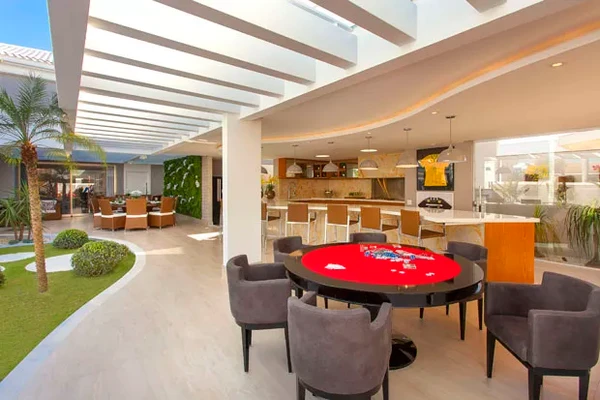 Mansão de Gil, ex- zagueiro por Reprodução