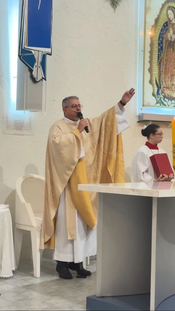 Padre Eduardo Senna foi alvo de críticas por Reprodução/Redes Sociais