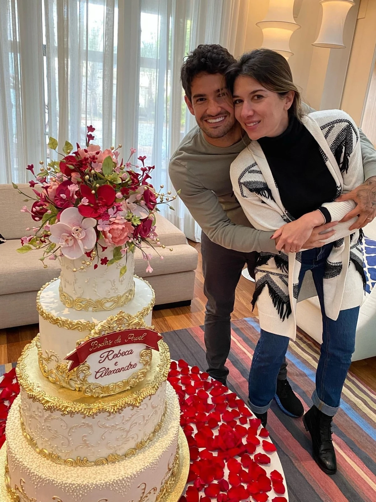 Rebeca Abravanel e Alexandre Pato por Reprodução